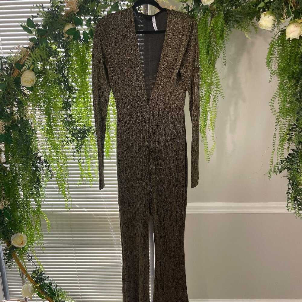 (NWOT) Lucy in the sky | Genesis Deep V Jumpsuit
